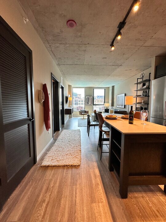 34 N Sangamon St in Chicago, IL - Building Photo