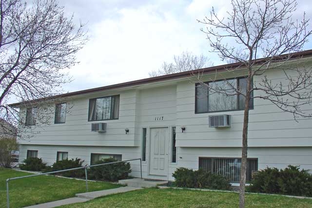 1117 17th St W in Billings, MT - Foto de edificio