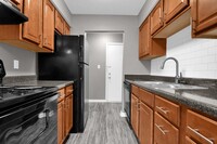 Parc Bordeaux Apartments in Indianapolis, IN - Building Photo - Building Photo