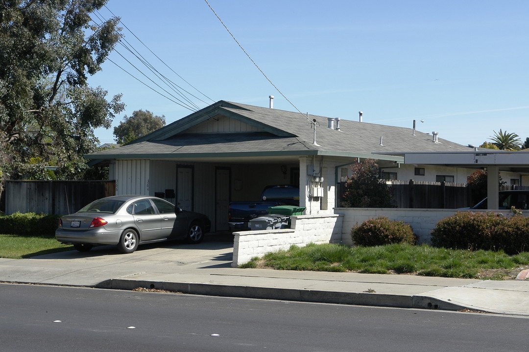 366 N L St in Livermore, CA - Building Photo