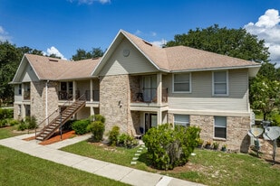 Devonshire Apartments in Eustis, FL - Building Photo