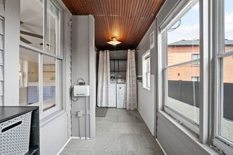 809 W Touhy Ave in Park Ridge, IL - Building Photo - Building Photo
