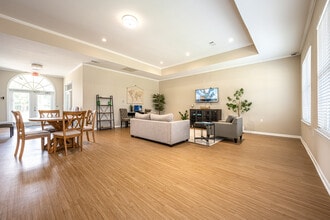 The Mandell in Denham Springs, LA - Foto de edificio - Interior Photo