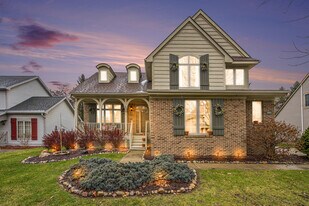 5660 Versailles Ave in Ann Arbor, MI - Building Photo