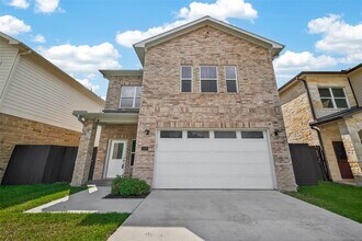 2209 Silverbonnet St in Houston, TX - Building Photo - Building Photo