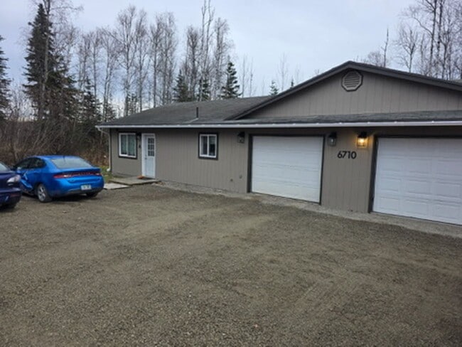 6710 W Joe's Dr in Wasilla, AK - Building Photo - Building Photo