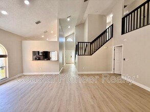 8731 Huntfield St in Tampa, FL - Building Photo - Building Photo