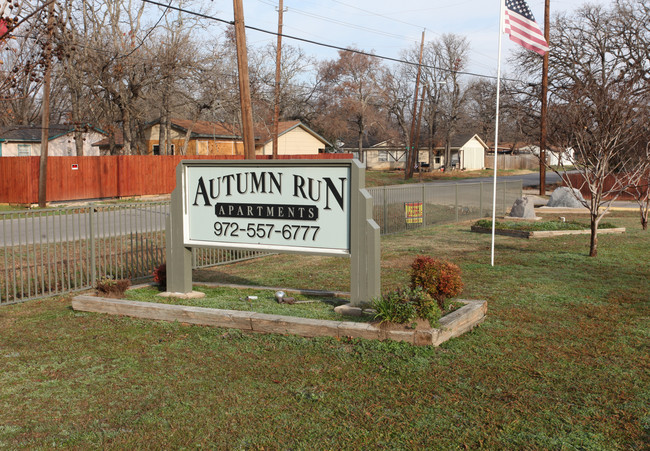 Autumn Run Apartments in Mesquite, TX - Building Photo - Building Photo