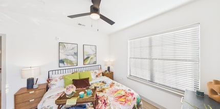 Kensington Gardens in McCordsville, IN - Foto de edificio - Building Photo