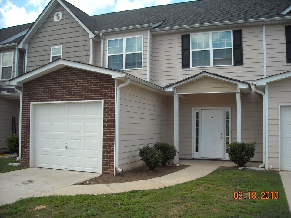407 Bedrock Pl in Temple, GA - Building Photo