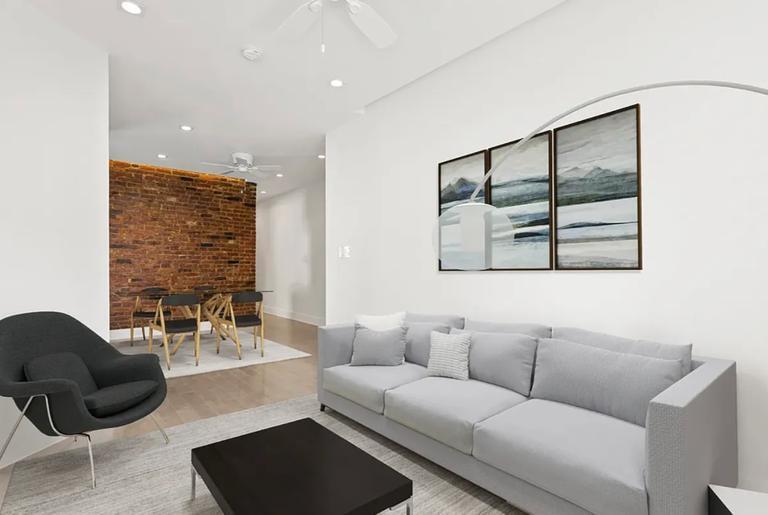 321 E 12th St in New York, NY - Building Photo