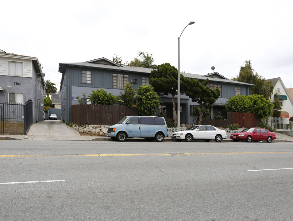 730 Crenshaw Blvd in Los Angeles, CA - Foto de edificio