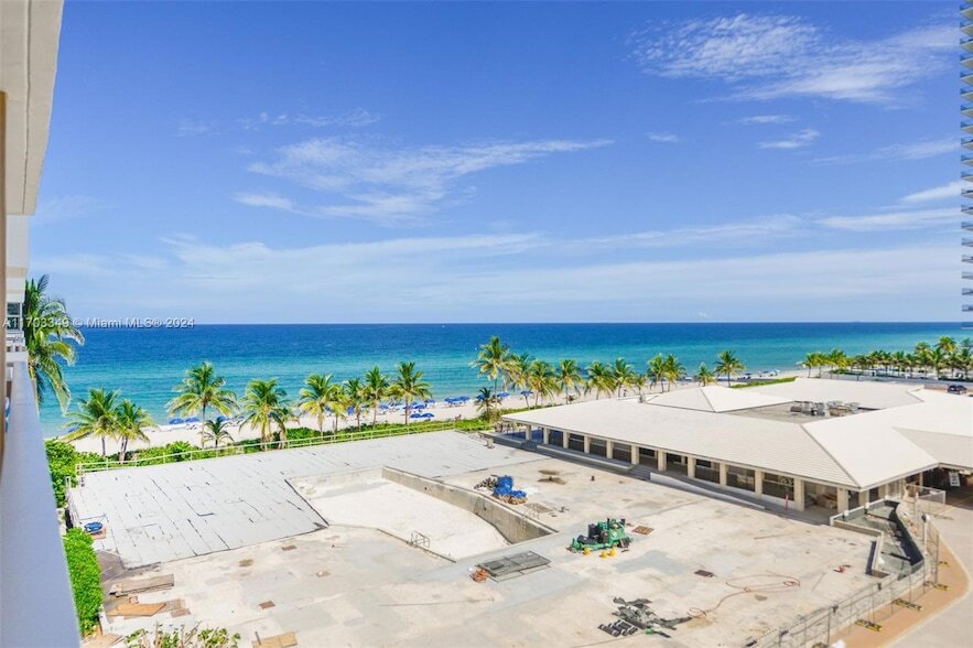 1950 S Ocean Dr, Unit 7G in Hallandale Beach, FL - Building Photo