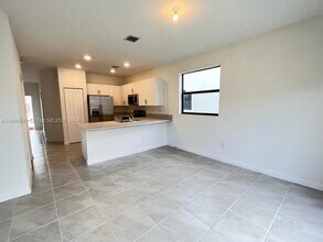 11933 SW 244 Ln in Princeton, FL - Building Photo - Building Photo