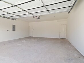 957 S Amarillo Ave, Unit 957-2 in Fayetteville, AR - Foto de edificio - Building Photo