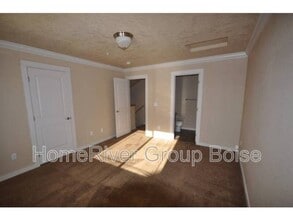 9251 W Brogan Dr in Boise, ID - Building Photo - Building Photo