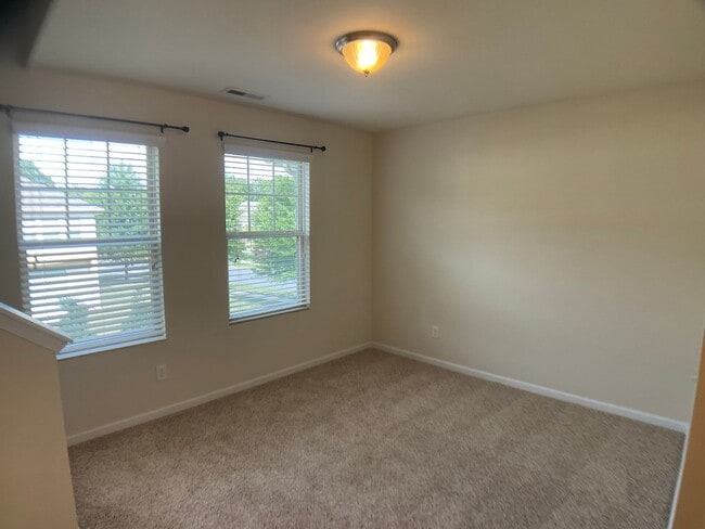 property at 7 Bitter Root Dr