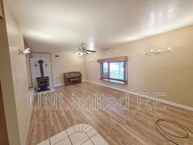 2589 N Oakmont Dr in Flagstaff, AZ - Building Photo - Building Photo