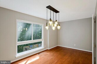 11069 Saffold Way in Reston, VA - Building Photo - Building Photo
