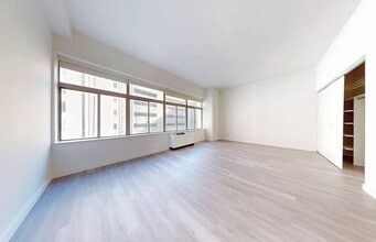 Washington Street in New York, NY - Building Photo - Building Photo