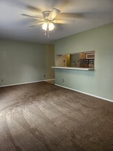 608 Woodhollow Dr, Unit 608 in Marlton, NJ - Building Photo - Building Photo