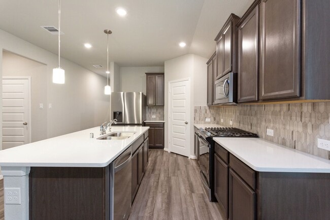 property at 6915 Lebec Dr