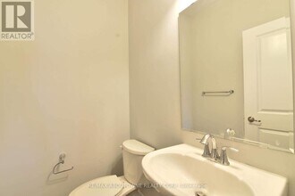 3062 Gardenia Gate in Oakville, ON - Building Photo - Building Photo