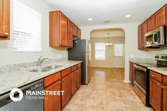 10910 Cimarron Cove in Universal City, TX - Building Photo - Building Photo