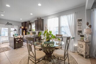 245 E Broade St in Leander, TX - Building Photo - Building Photo