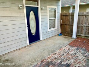 1332 Tropical Cv in Gulfport, MS - Building Photo - Building Photo