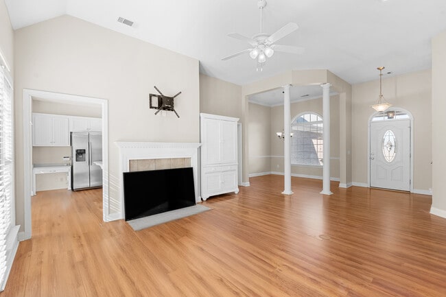 1811 Old Carriage Trail in Statesboro, GA - Building Photo - Building Photo