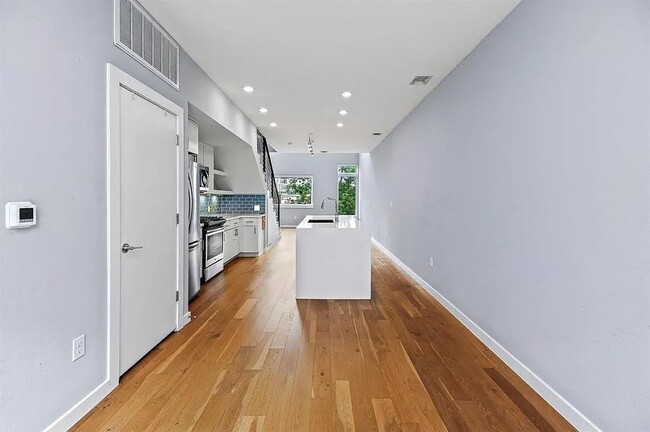 property at 2002 E 7th St