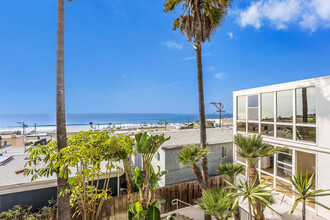 3901 Highland Ave in Manhattan Beach, CA - Building Photo - Building Photo