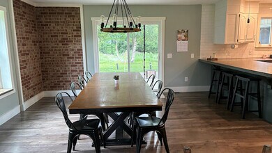 14300 E Melanie Ln in Palmer, AK - Building Photo - Building Photo