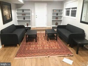 8418 Stonewall Dr in Vienna, VA - Building Photo - Building Photo