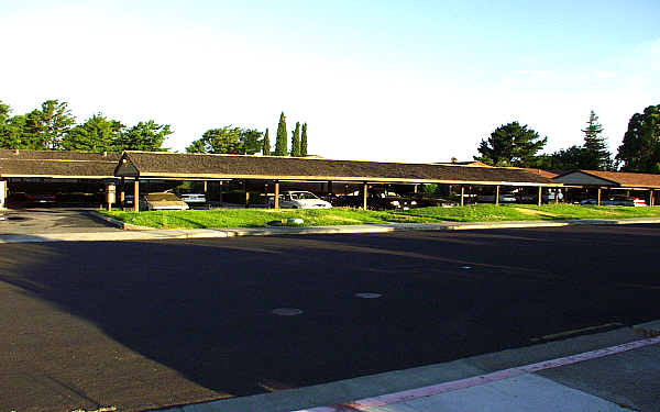 Tabor Apartments in Fairfield, CA - Building Photo - Building Photo