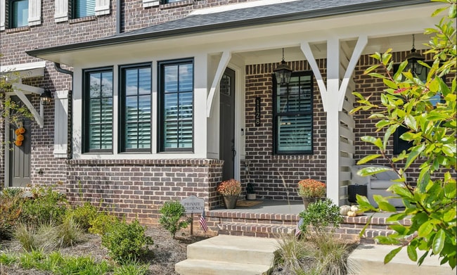 property at 1128 Windsor Sq