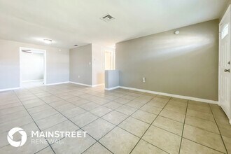 1103 Chelsea Ln in Holiday, FL - Foto de edificio - Building Photo