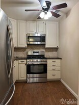 1213 Harbour Club Dr in Sayreville, NJ - Building Photo