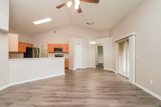 1870 Smoketree Cir in Apopka, FL - Building Photo - Building Photo