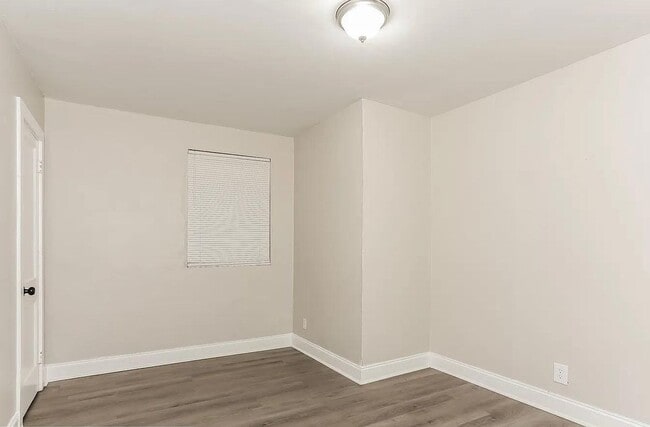 1012 NE 2nd Ave in Cape Coral, FL - Building Photo - Building Photo