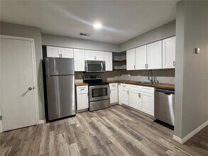 445 Lakeside Pl in Casselberry, FL - Building Photo - Building Photo