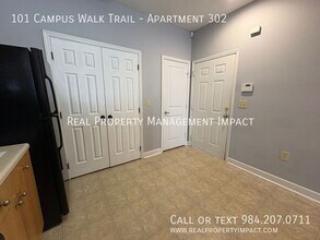 101 Campus Walk Trl in Elon, NC - Building Photo - Building Photo