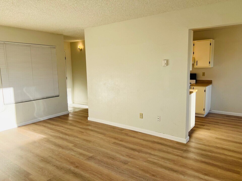 3953 Clear Acre Ln in Reno, NV - Building Photo