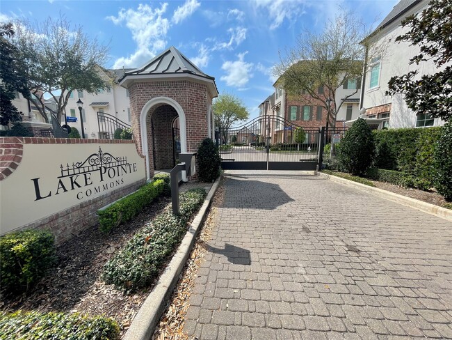 property at 15622 Broad St