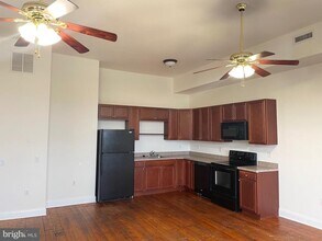 70 Clinton St in Delaware City, DE - Building Photo - Building Photo