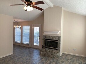 766 Deauville Cir E in Fort Worth, TX - Building Photo - Building Photo