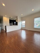 2744 S Redondo Blvd in Los Angeles, CA - Building Photo - Interior Photo