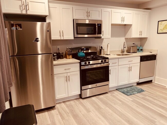 23 Pratt St, Unit 1, Unit 1
