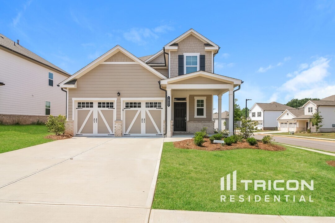 1857 Holmsey Cir in Conyers, GA - Building Photo